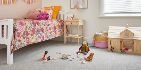 Wall to wall nylon carpet Dubai